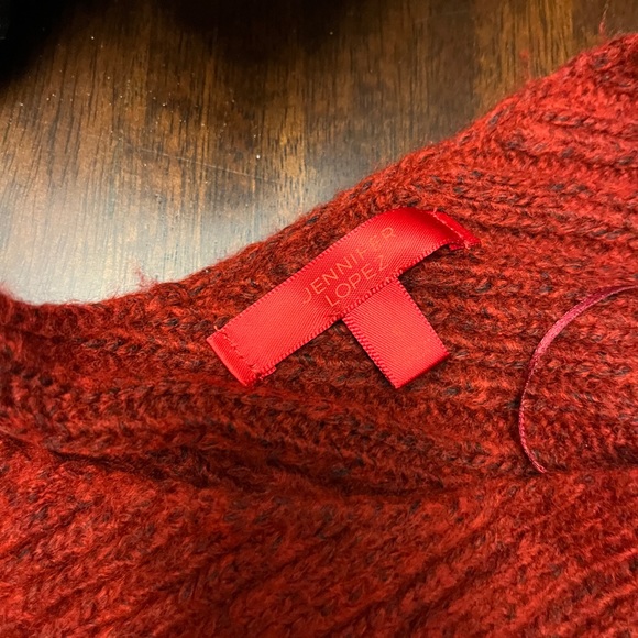 Red sweater - Picture 2 of 2